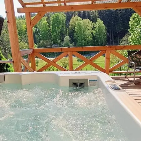 V Soukromi Karin Apartament *